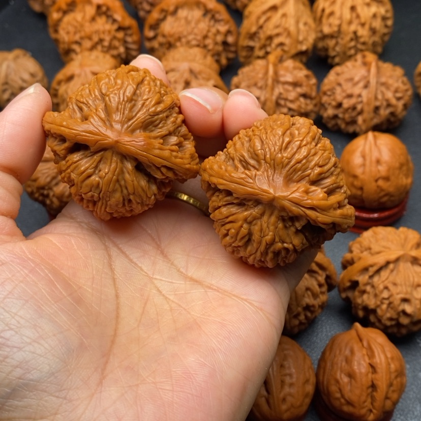 【闪购商品】文玩核桃把件45球形南疆石