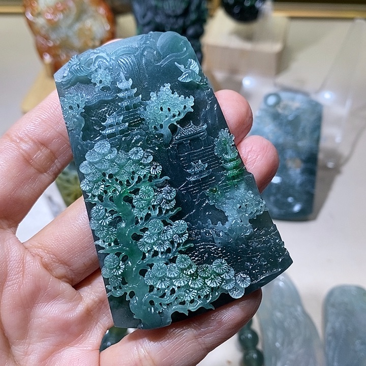 定制翡翠未镶嵌翡翠