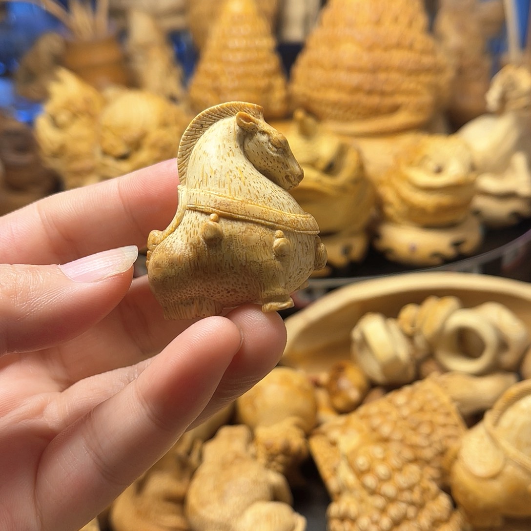 爱***子竹根雕小小小唐马工艺品