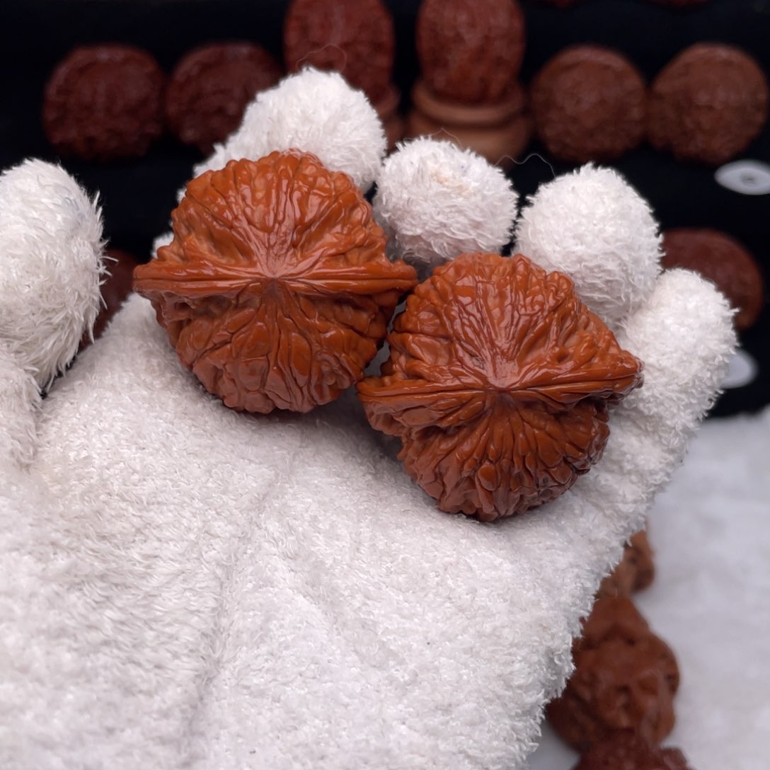 文玩核桃把件全品磨盘40.5红，福利价