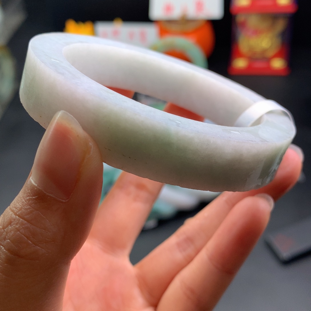 定制翡翠正圈未镶嵌手镯