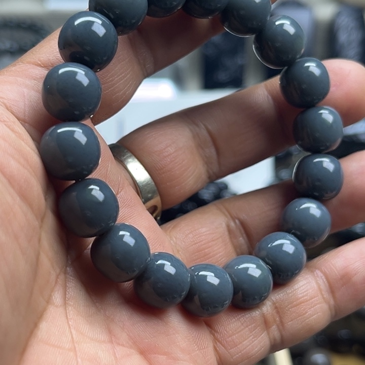 辉***~和田玉未镶嵌颈饰