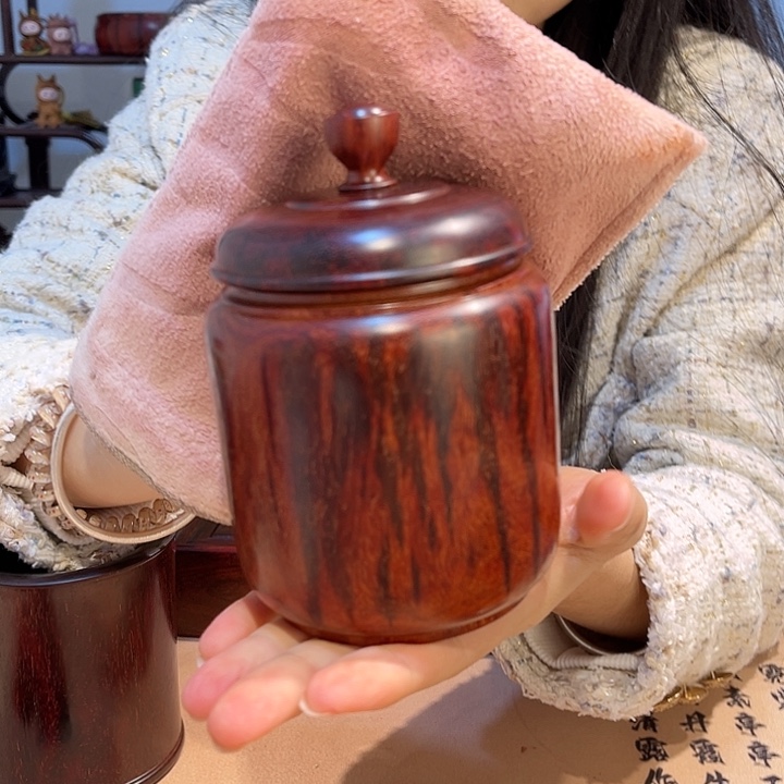檀香紫檀（小叶紫檀）茶叶罐