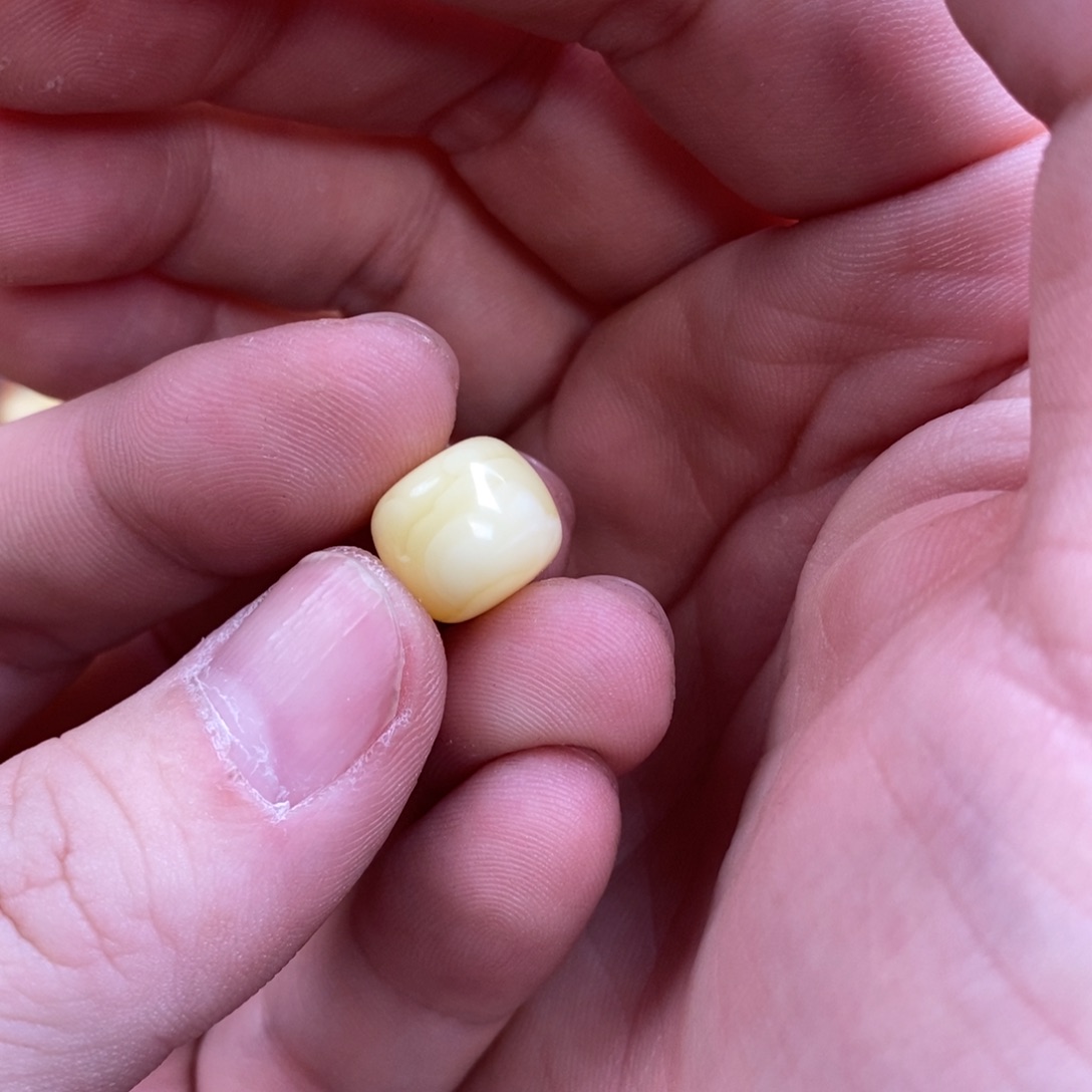 蜜蜡裸石未镶嵌遂*配饰