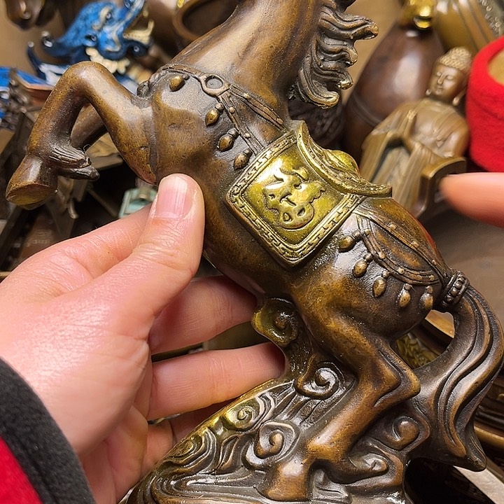 精美铜器批发档口