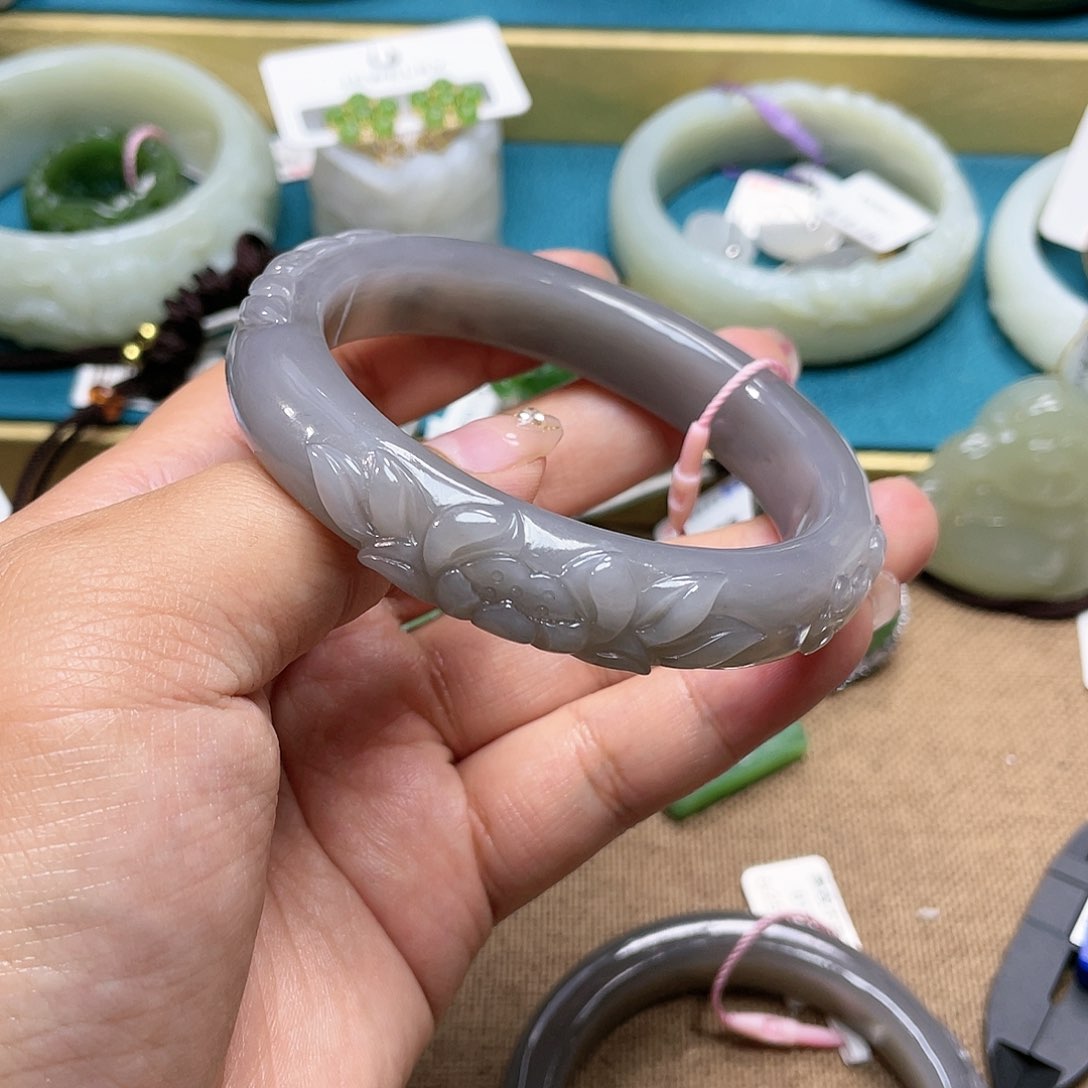 【闪购商品】和田玉手镯6061圈口95未镶嵌