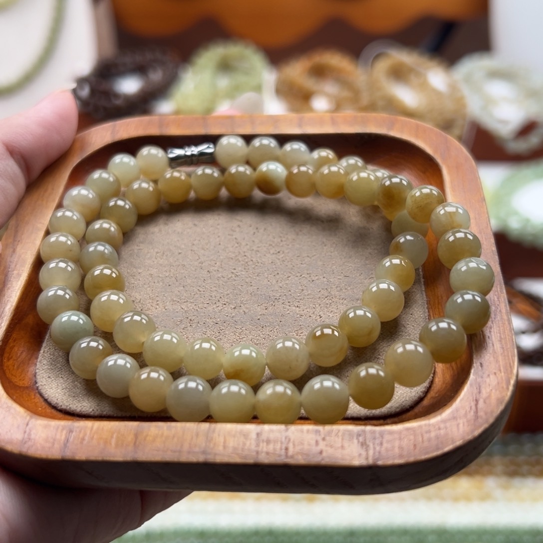 颈饰未镶嵌和田玉珠串8mm