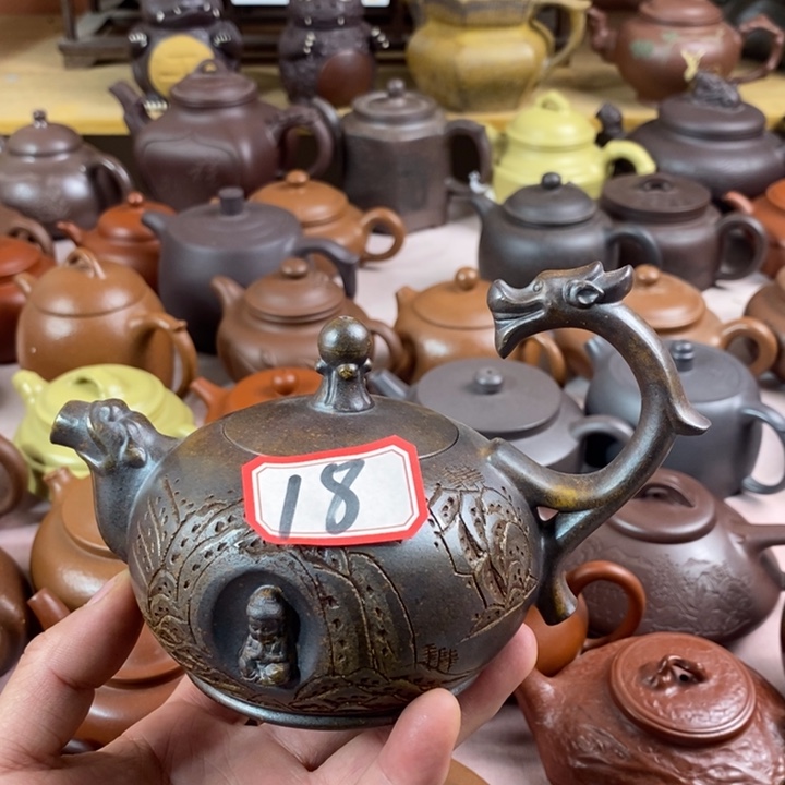 紫砂茶壶前*夫黄降坡扁晨