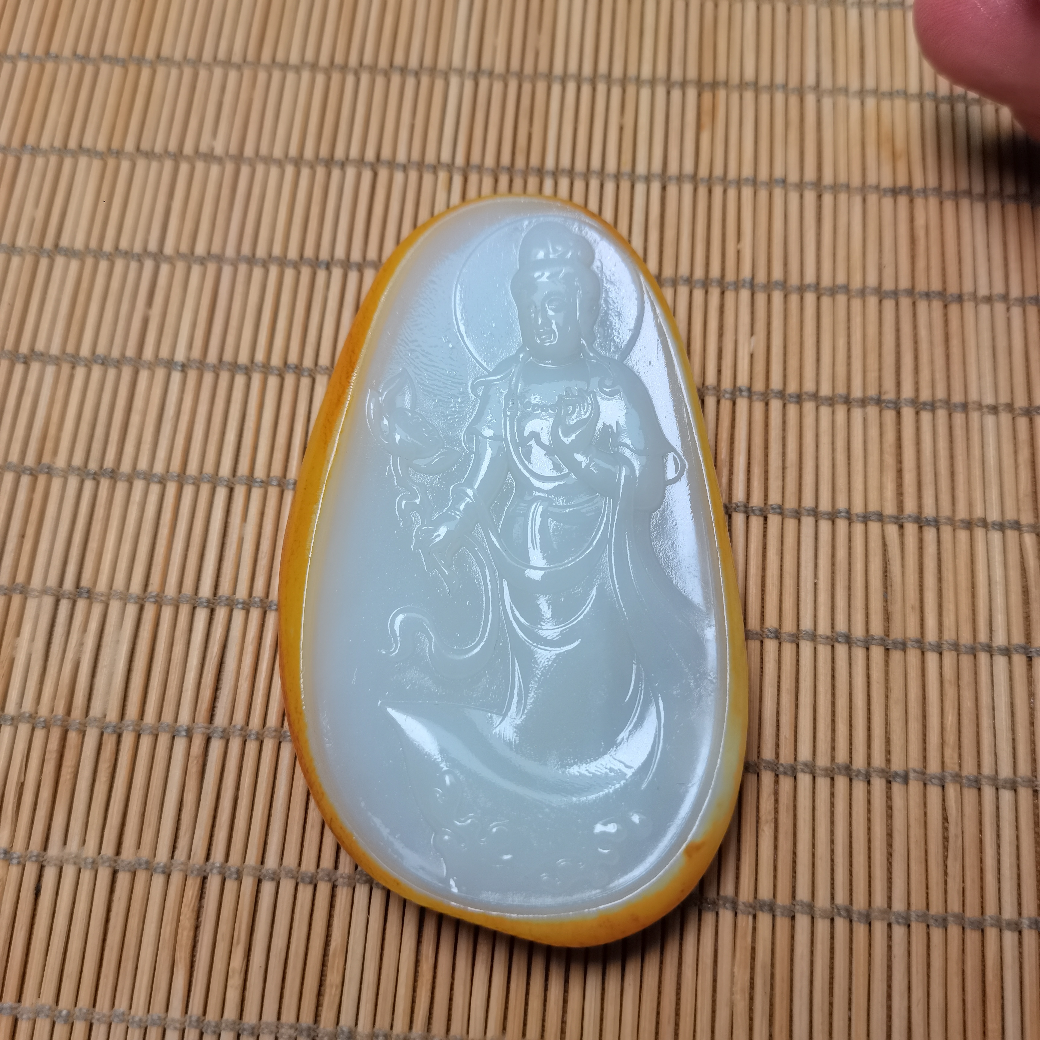 新疆和田玉莲花观音菩萨91克