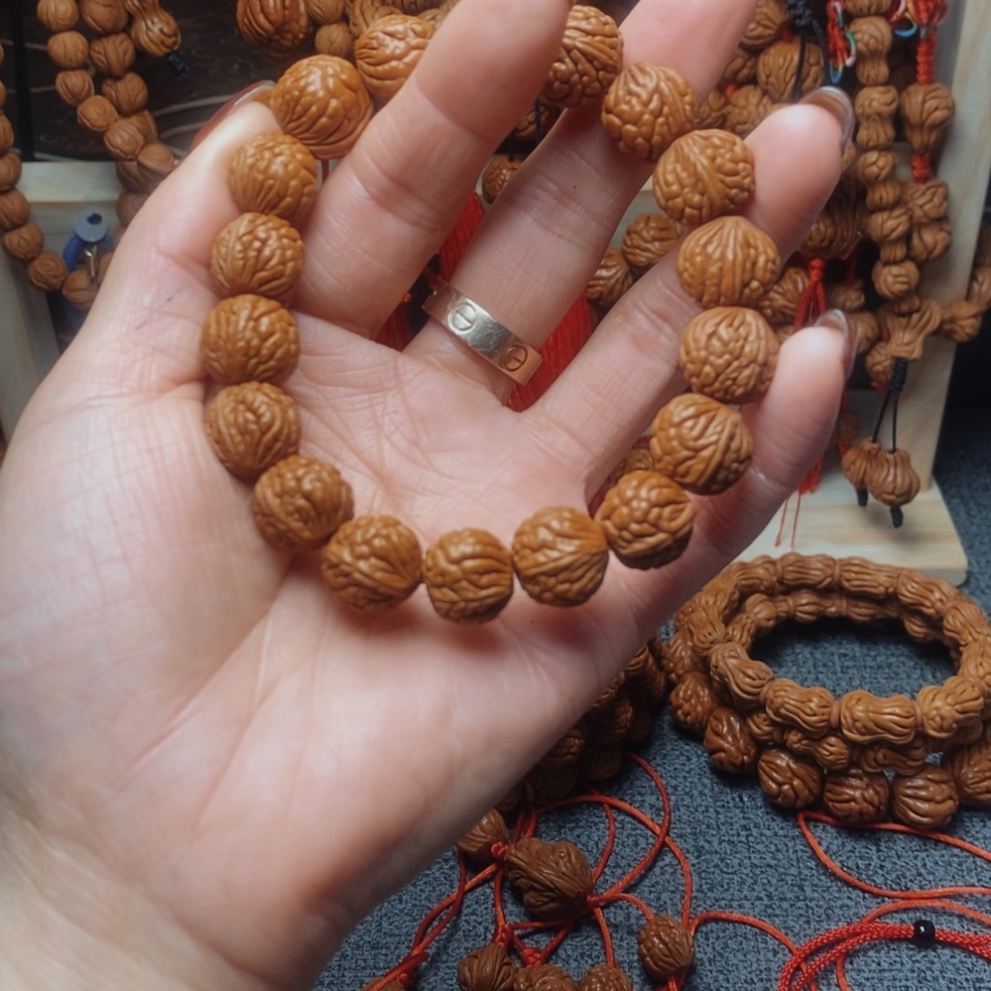 桃核吊坠龙纹桃枭