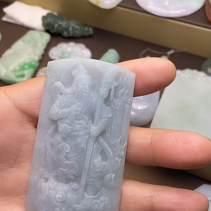 定制翡翠未镶嵌翡翠吊坠