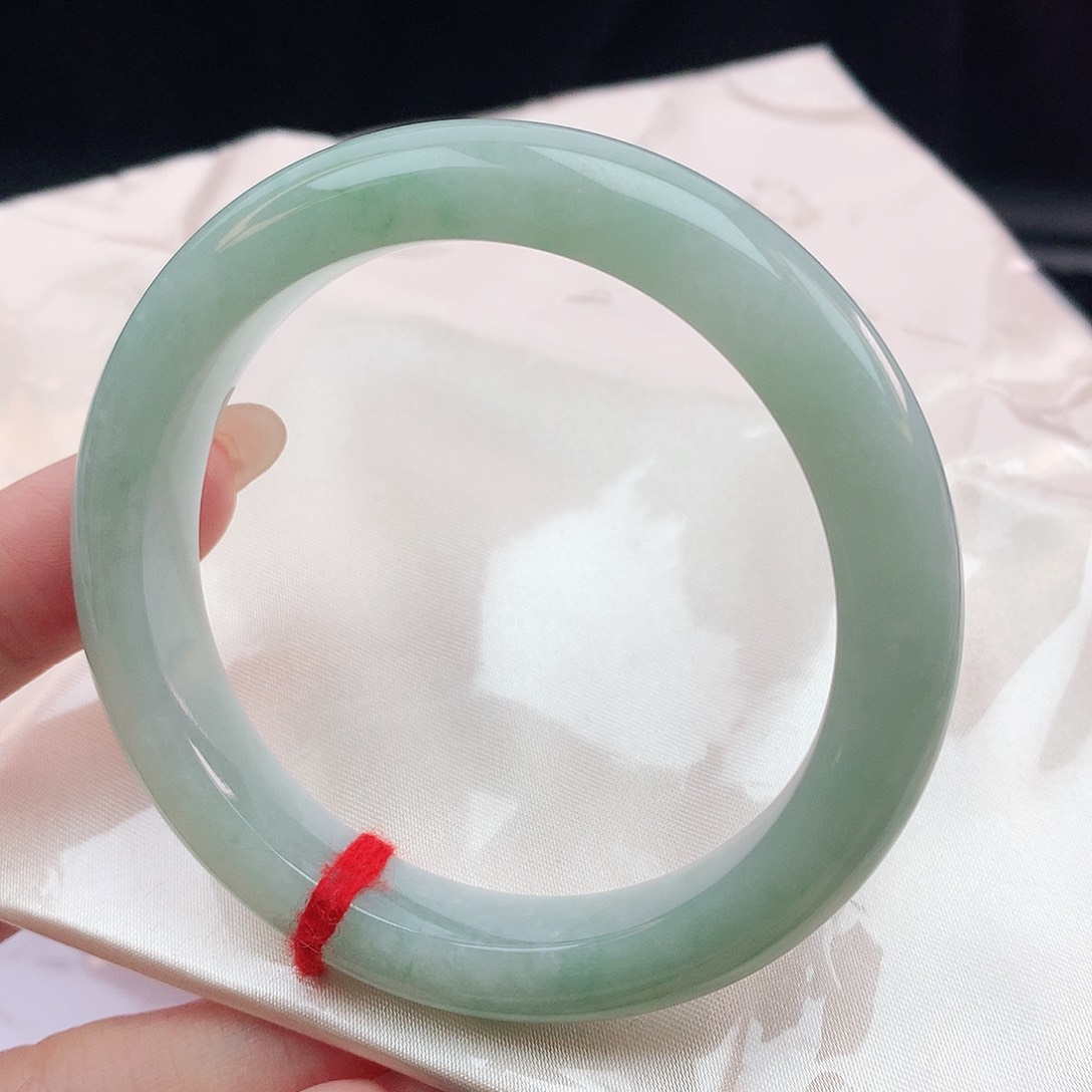 翡翠手镯未镶嵌56圈口880892