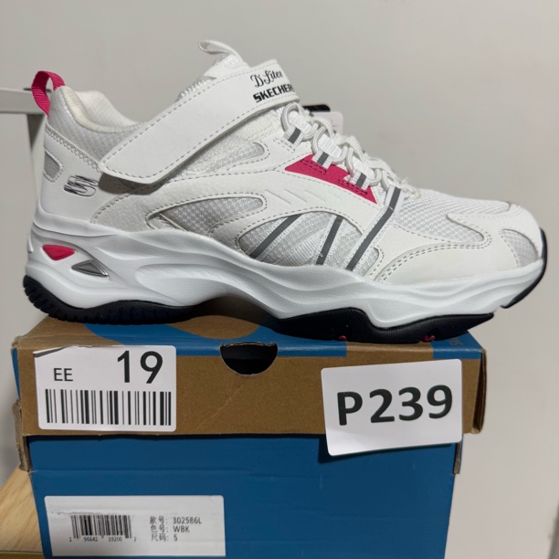SKECHERS/斯凯奇P239 运动鞋 37码