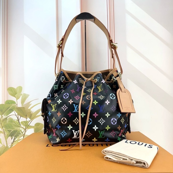 包包/路易威登/99新/250131QR0009