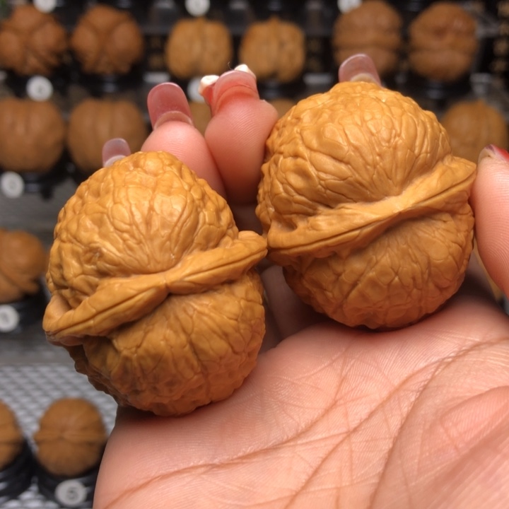 橄榄核吊坠21九五玄铁