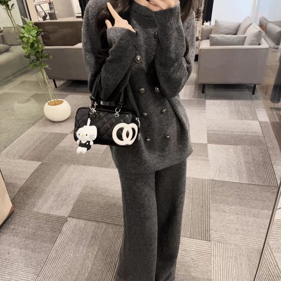 宽松显瘦休闲慵懒风双排扣毛衣阔腿裤冬季穿搭两件套