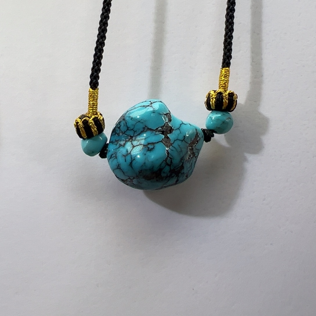 绿松石未镶嵌挂件