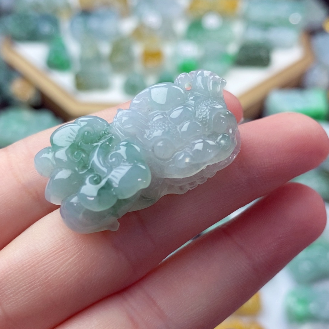 翡翠未镶嵌颈饰天然