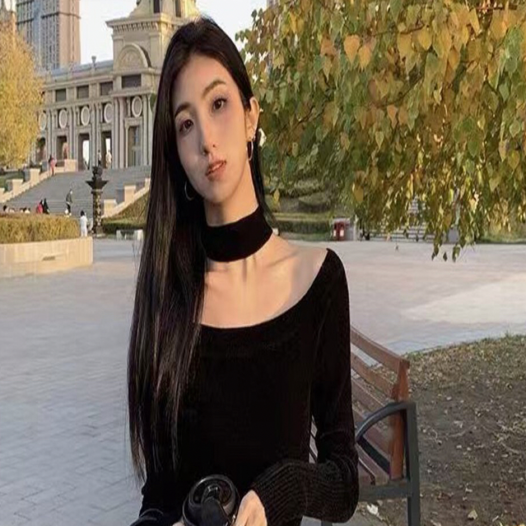 2015露丝同款黑色心机挂脖款毛衣修身弹力长袖气质法式设计感小众