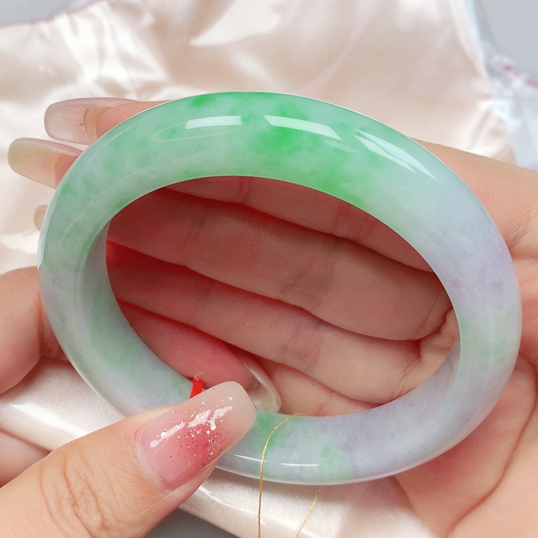 翡翠手镯未镶嵌抖音87