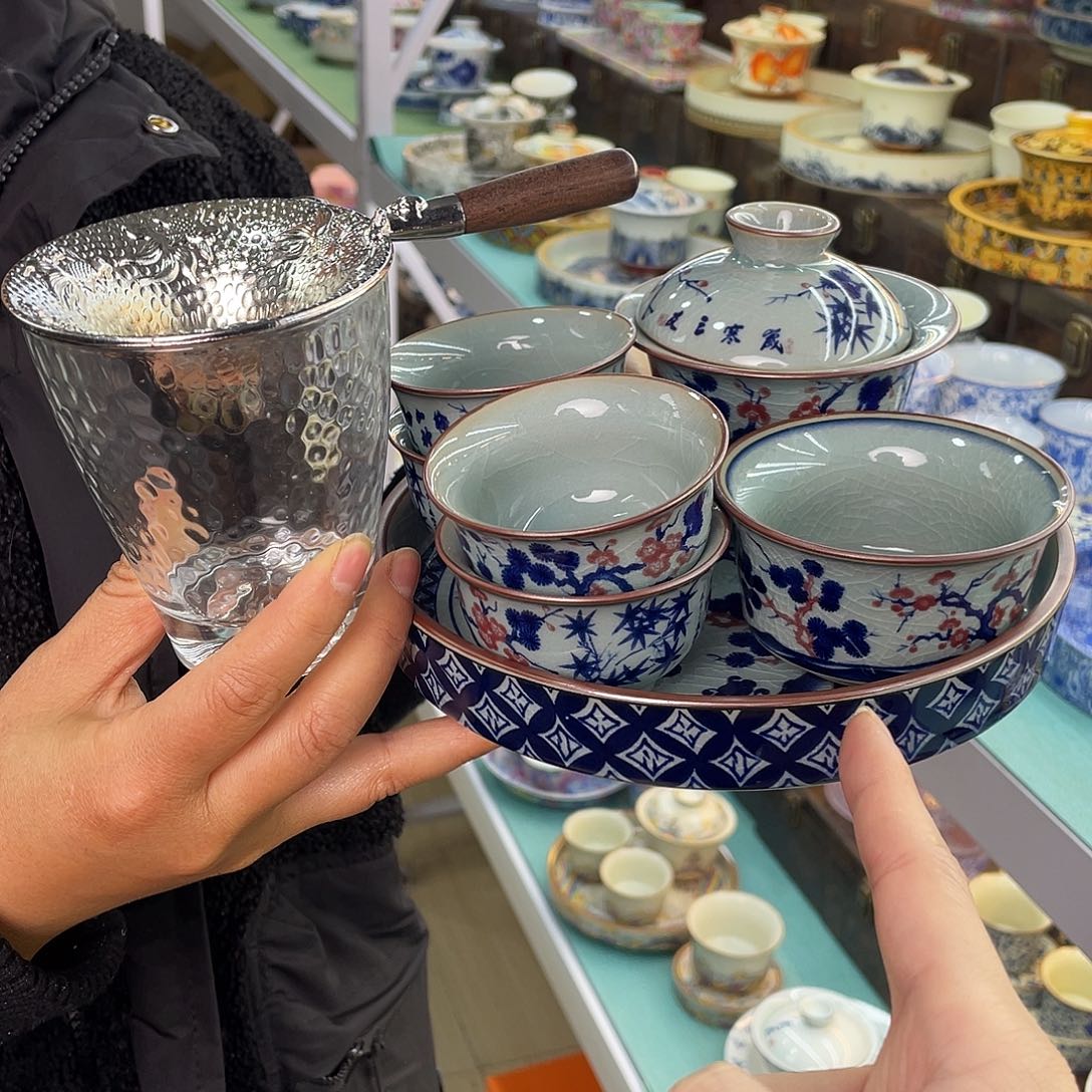 祝我们成为更好的人