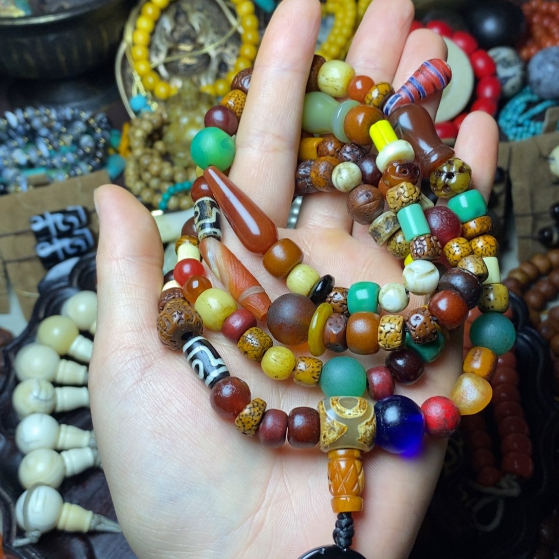 大叶紫檀（黑酸枝木类）