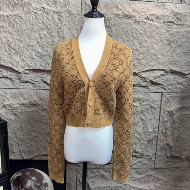 99新 FENDI/芬迪 胸围44衣长45尺码44芬迪满印开衫D0002女装上衣