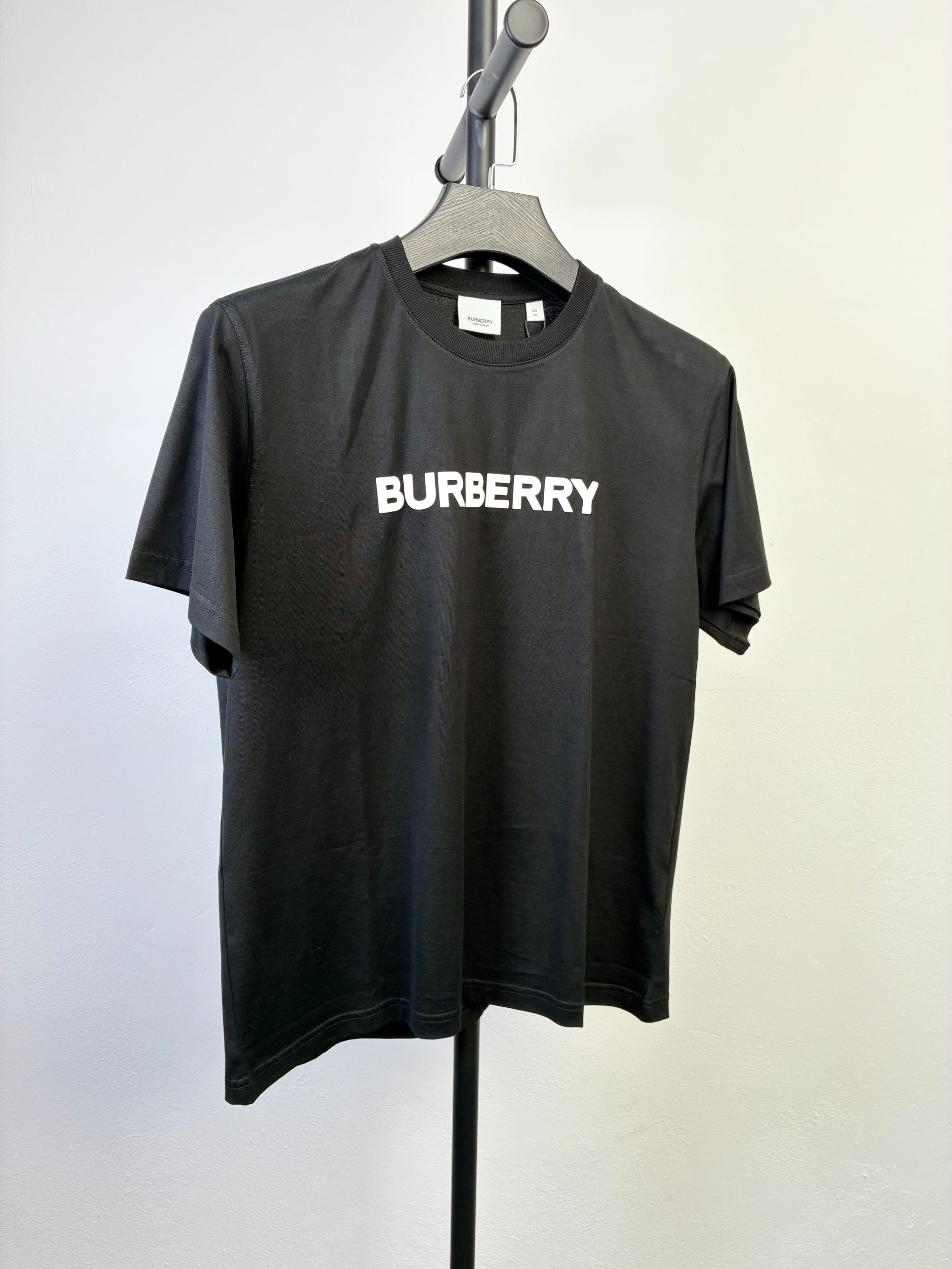 未使用 BURBERRY/博柏利 全新Burberry博柏利胸前字母短袖