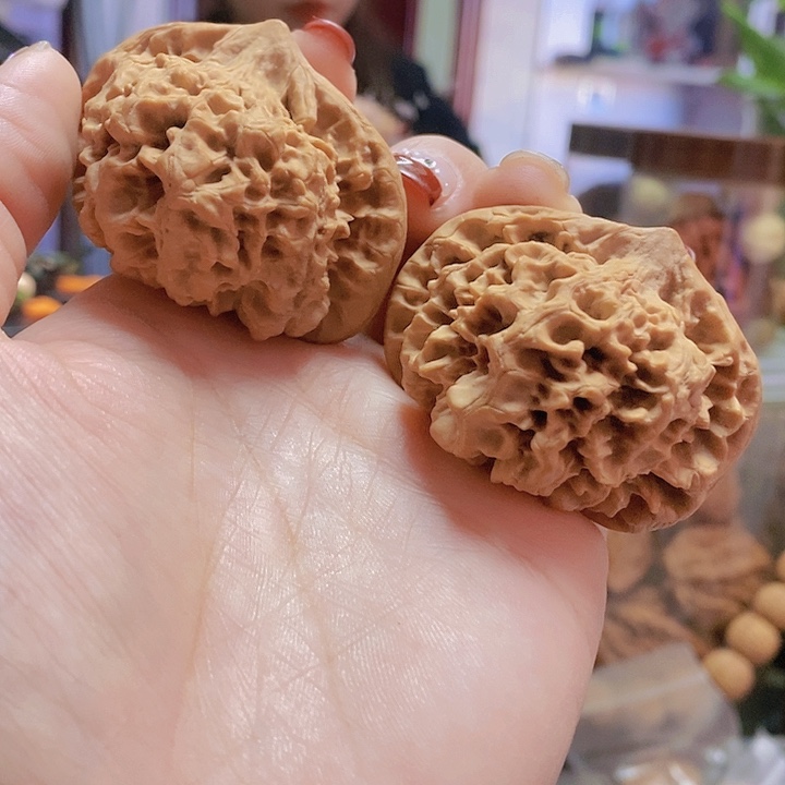 【闪购商品】文玩核桃把件49.5官帽