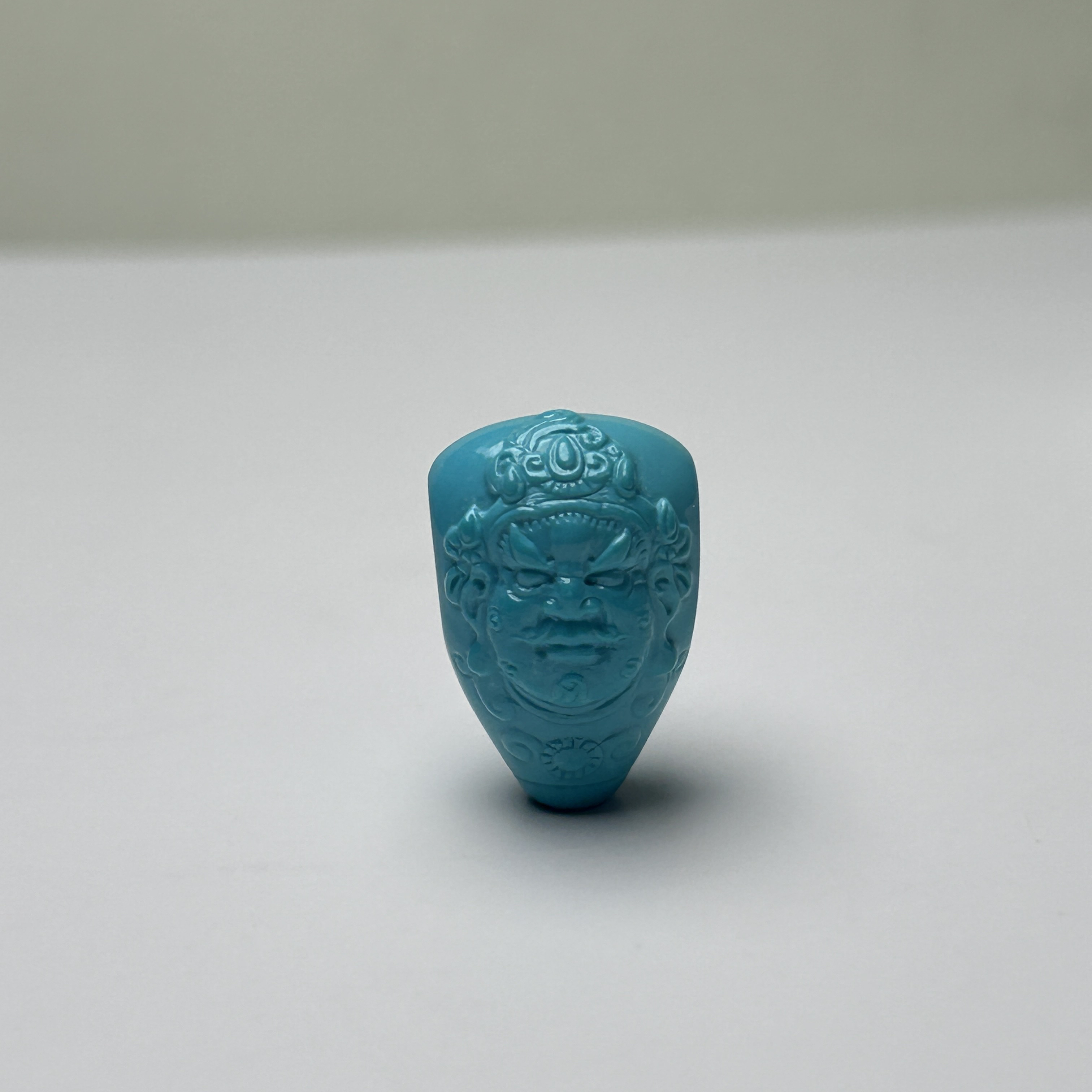 湖北竹山原矿高瓷绿色绿松石精品雕刻三通