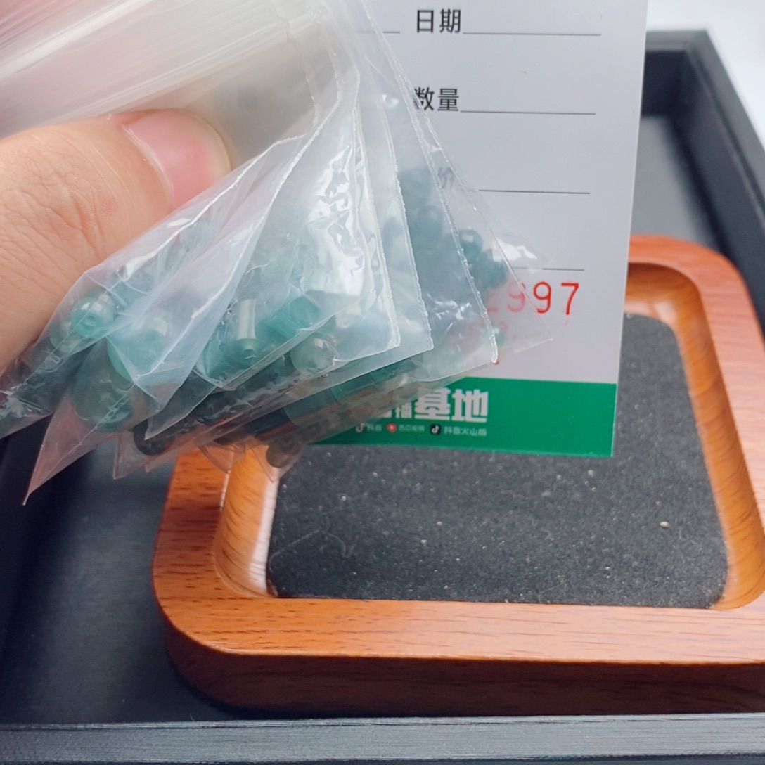 茵***育翡翠未镶嵌手链多样性发自选