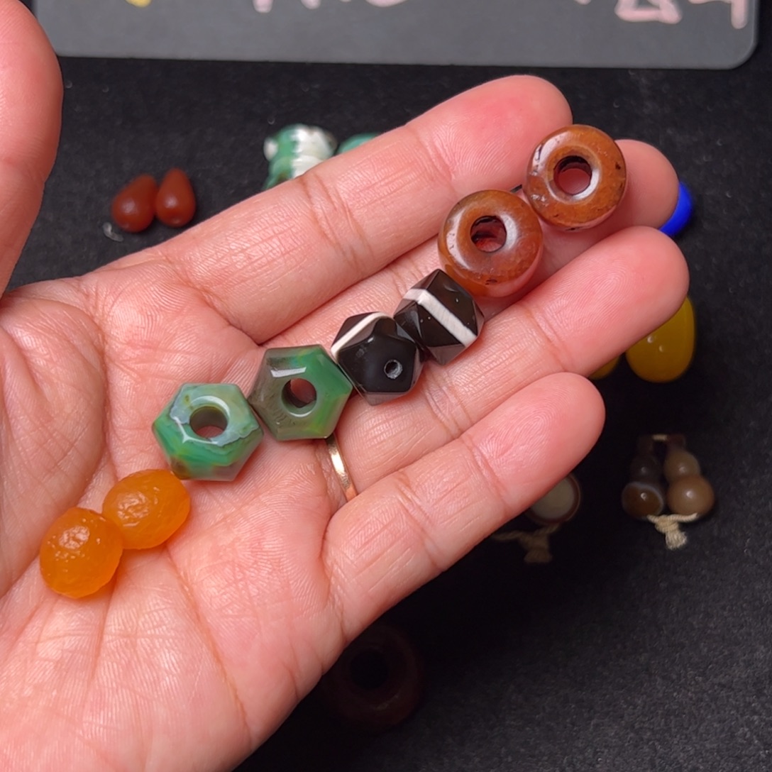 我***子玛瑙/玉髓未镶嵌配饰