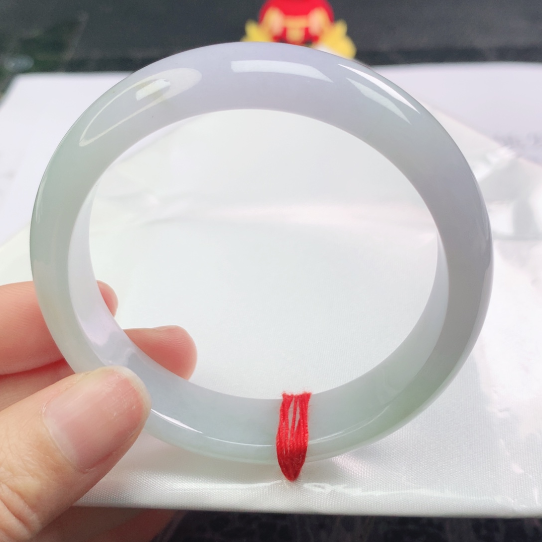 翡翠未镶嵌手镯正