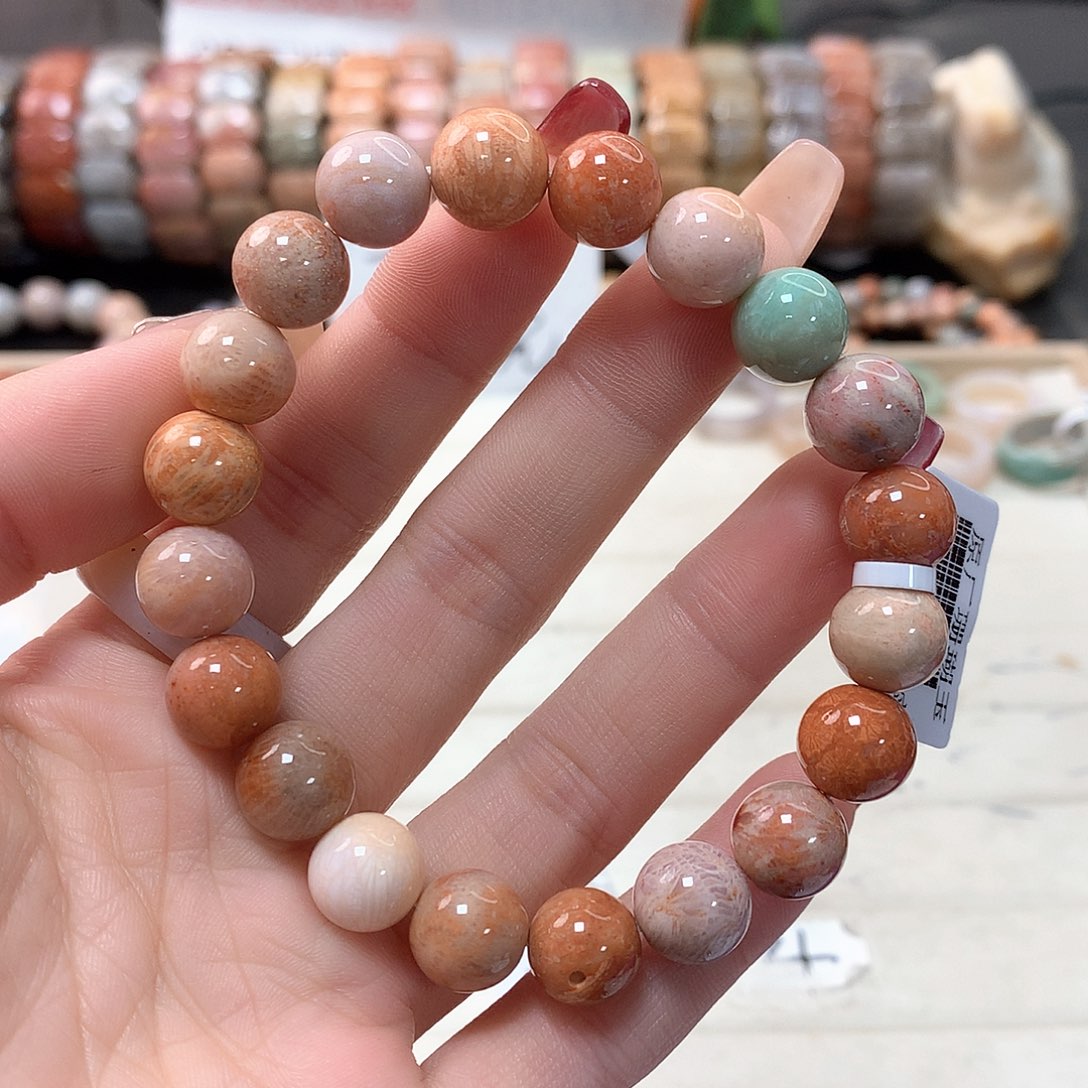 硅化珊瑚（珊瑚玉）手链未镶嵌煤***?407