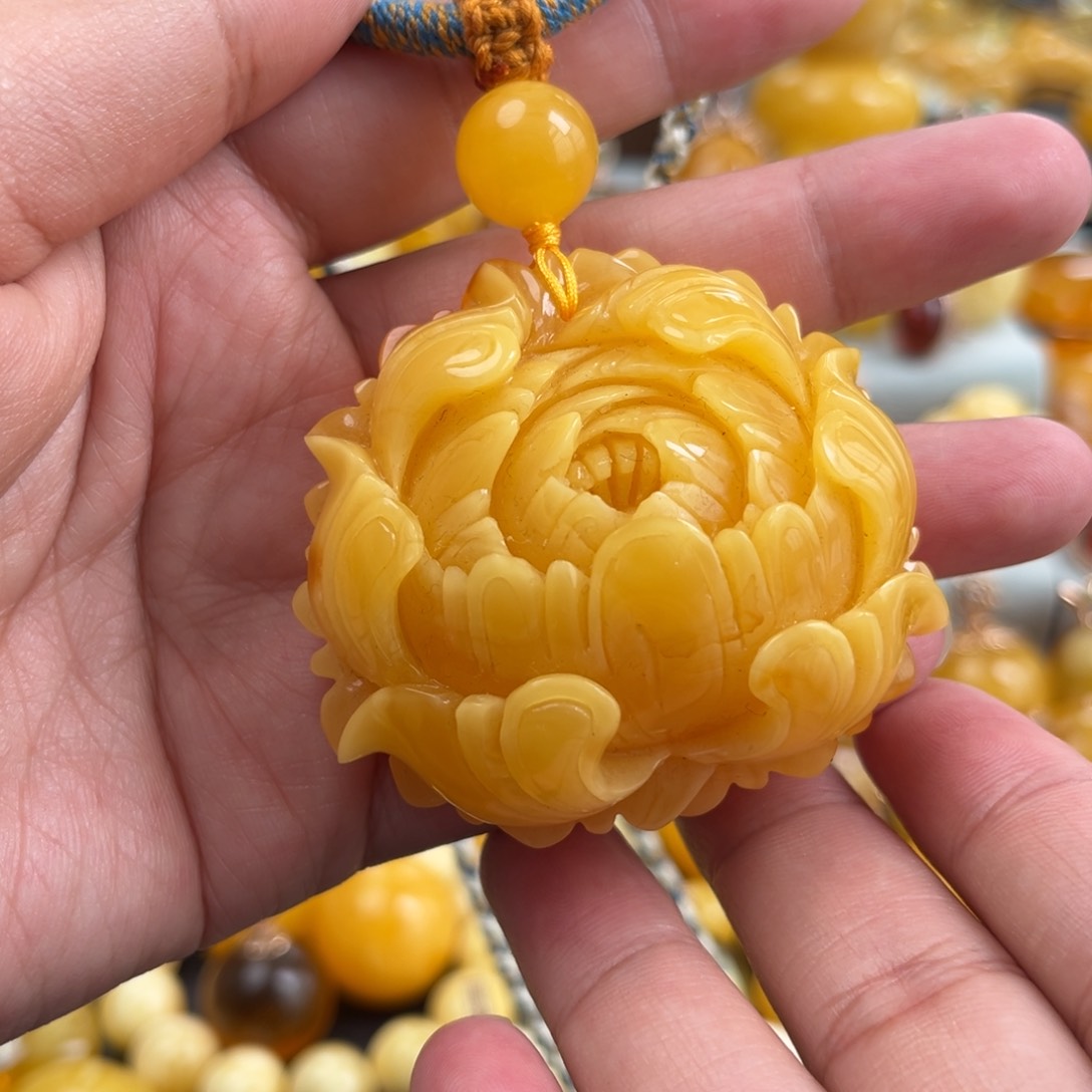 蜜蜡珠宝奇石未镶嵌