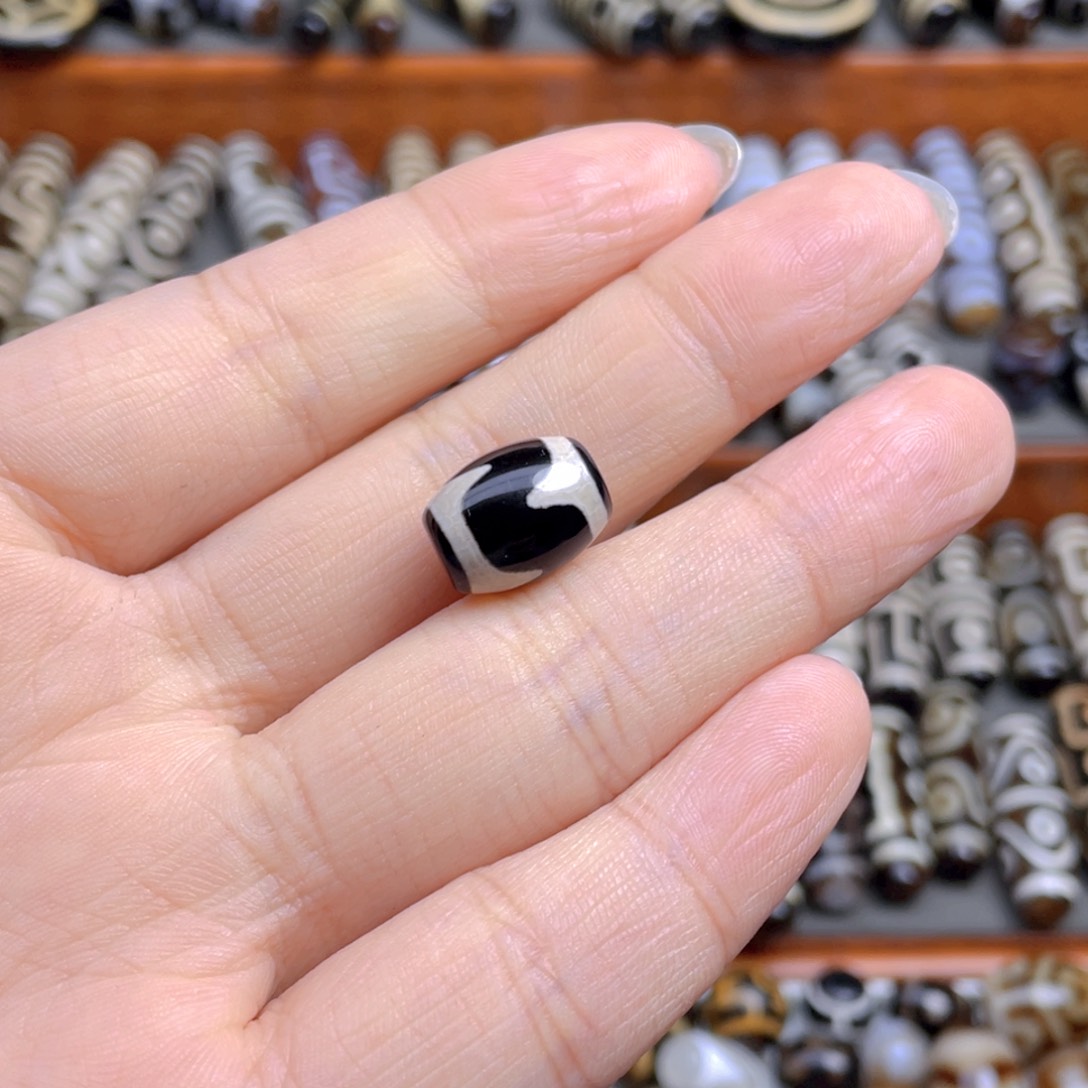 玛瑙/玉髓未镶嵌颈饰三*?