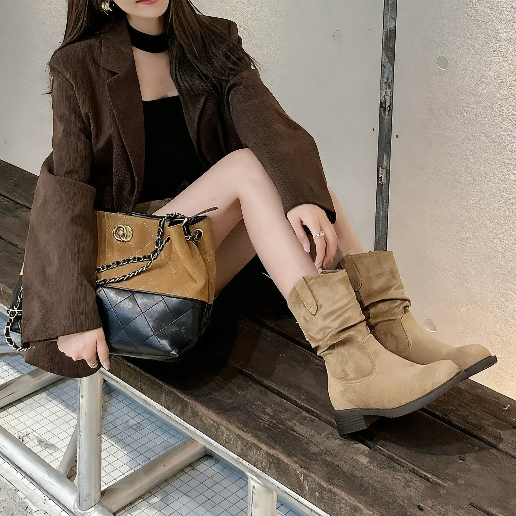 【平增高8cm】美拉德V口堆堆靴女中筒显瘦褶皱复古女靴