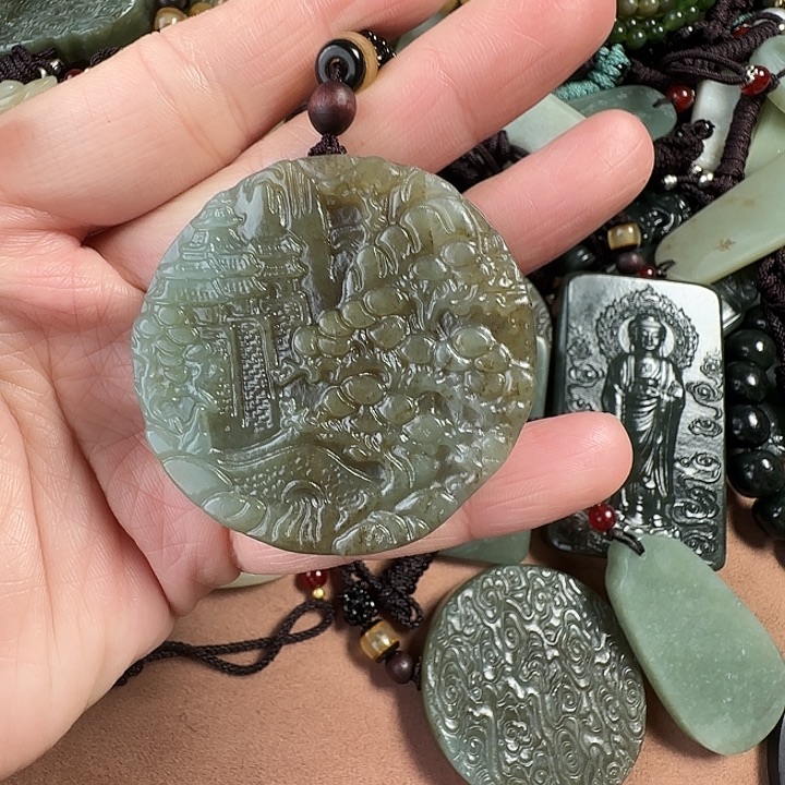 和田玉颈饰未镶嵌