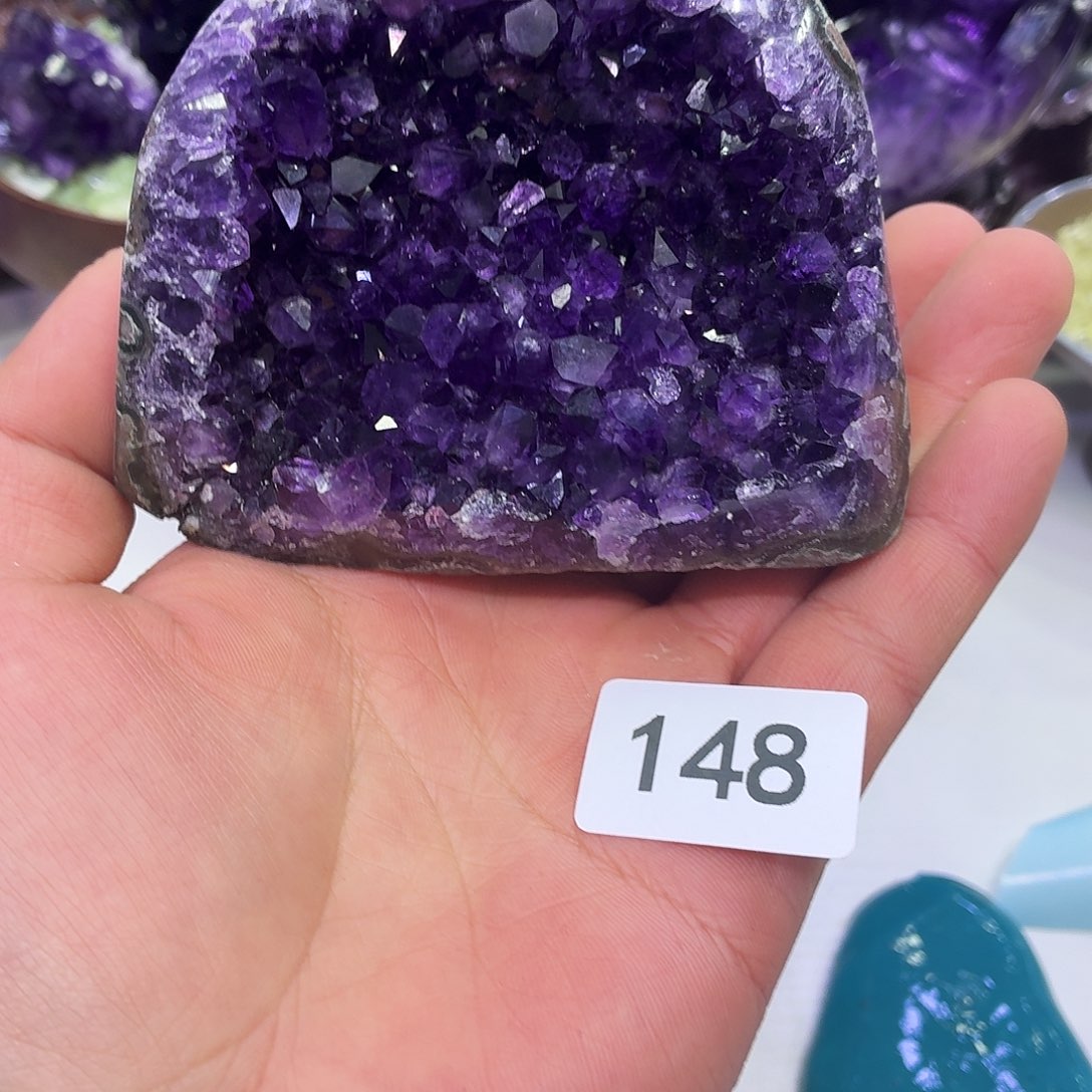 未镶嵌水晶大型摆件（非配饰）