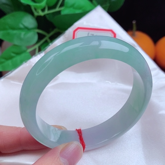 翡翠手镯未镶嵌    正圈57+ 冰晴水 轮胎