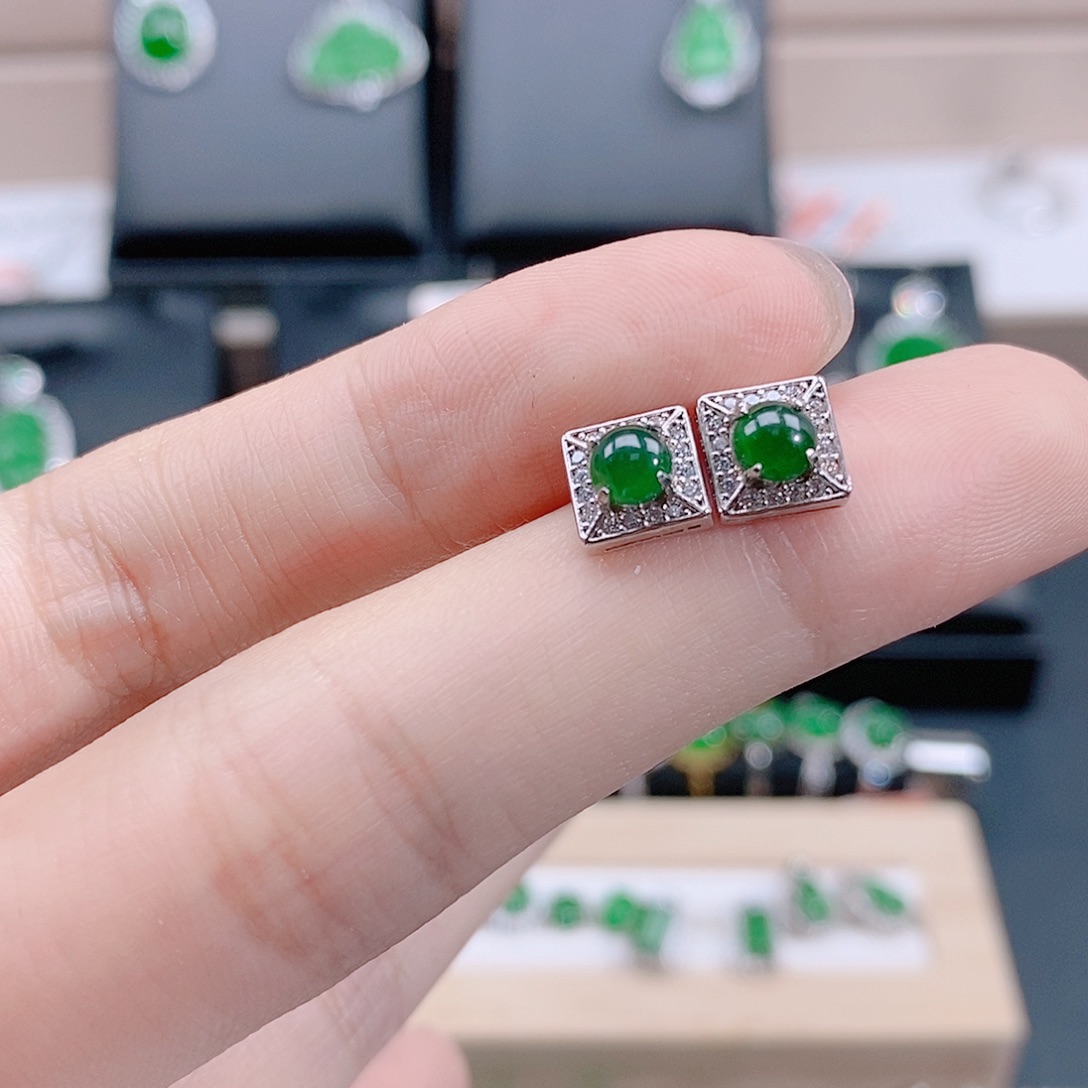 翡翠银S925镶嵌耳饰天然翡翠