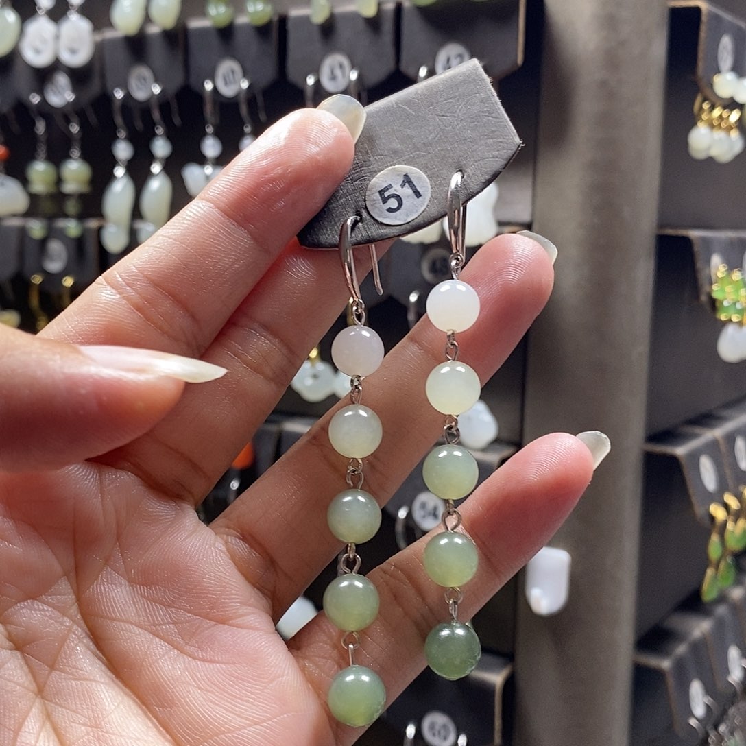 H****和田玉银S925镶嵌耳饰