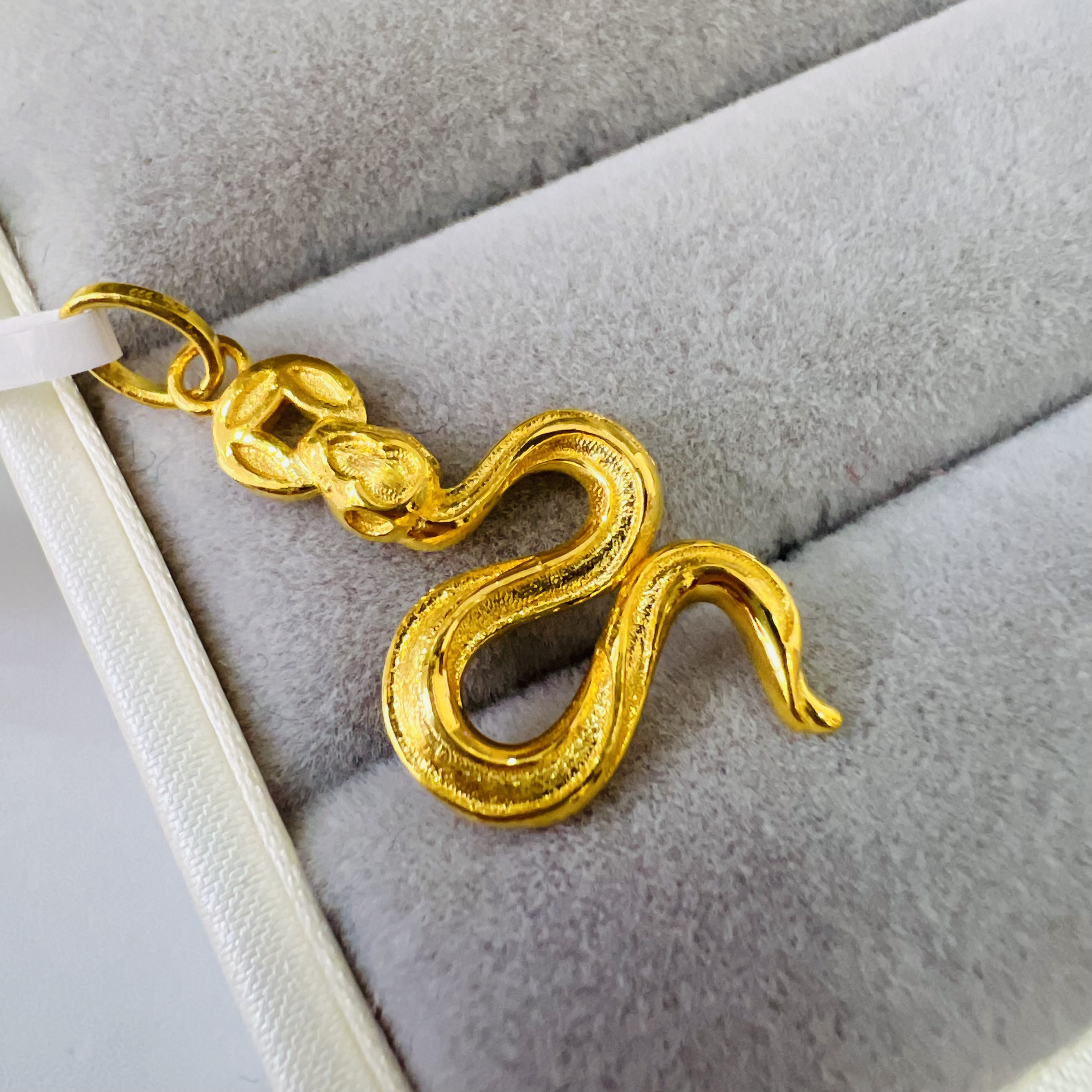 【夏夏专享】足金999饰品 时尚小蛇 2.18 GP