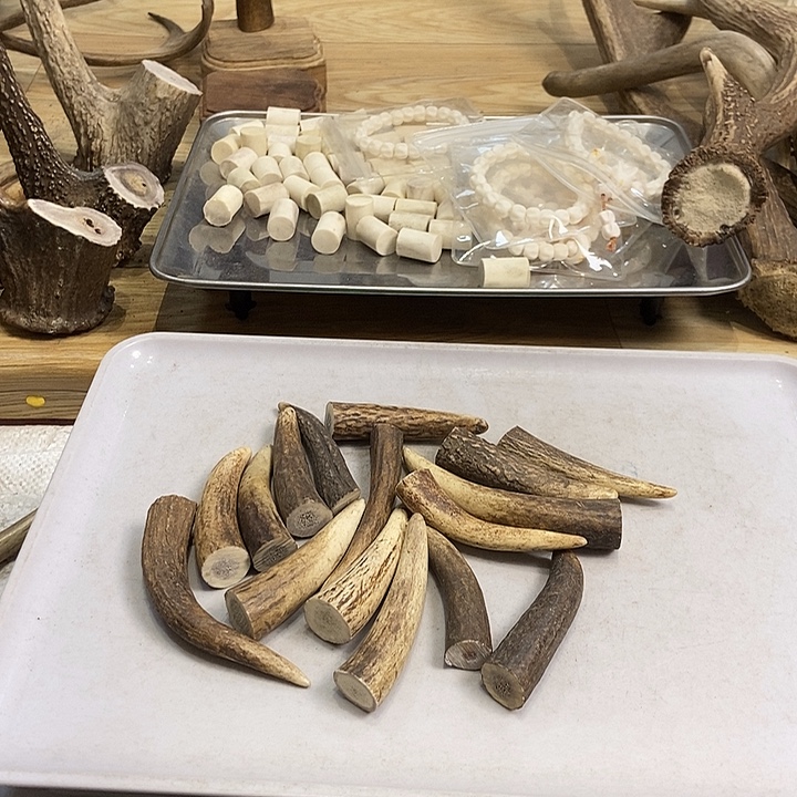 一***你大叶紫檀（黑酸枝木类）