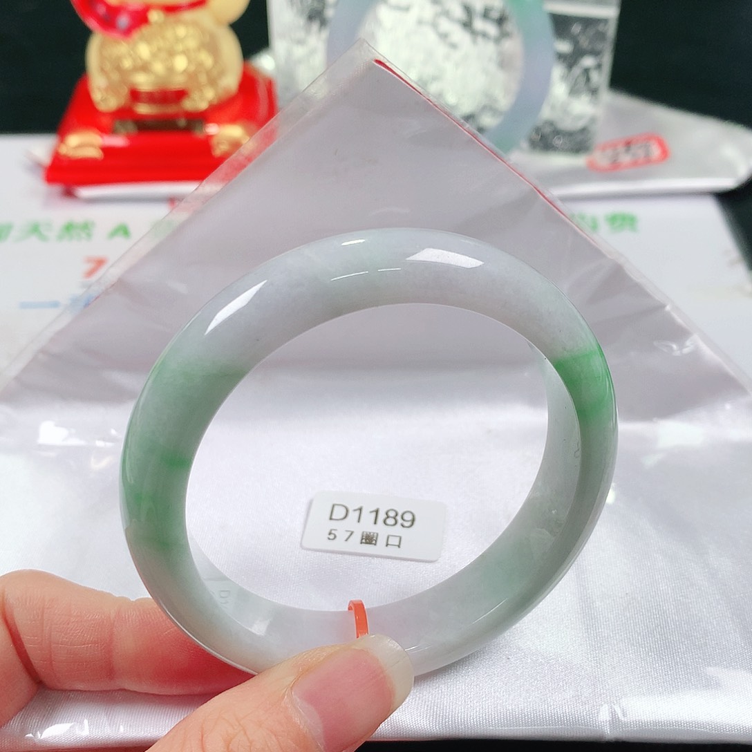 翡翠未镶嵌手镯  编号D1189 正圈57