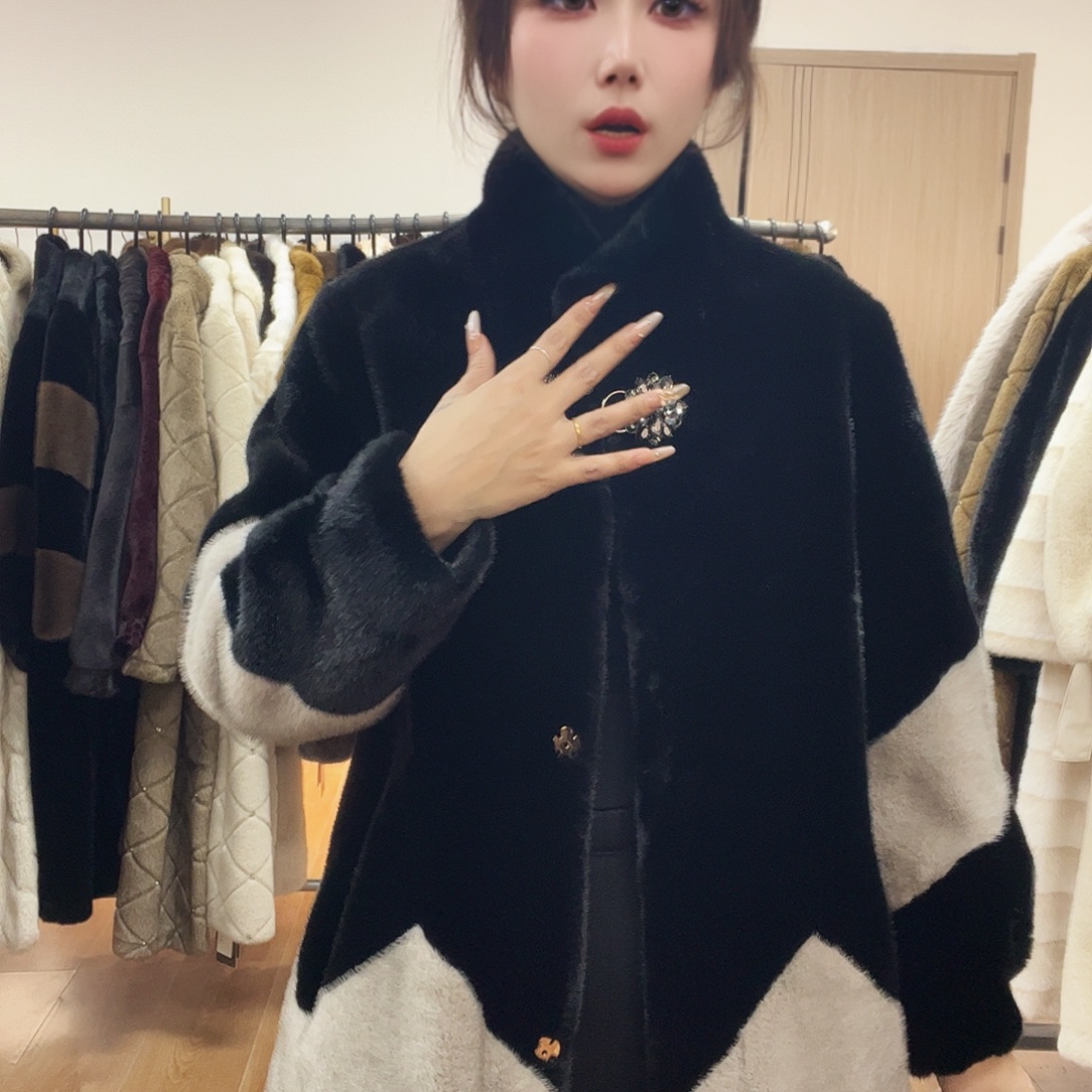 24号皮毛一体外套