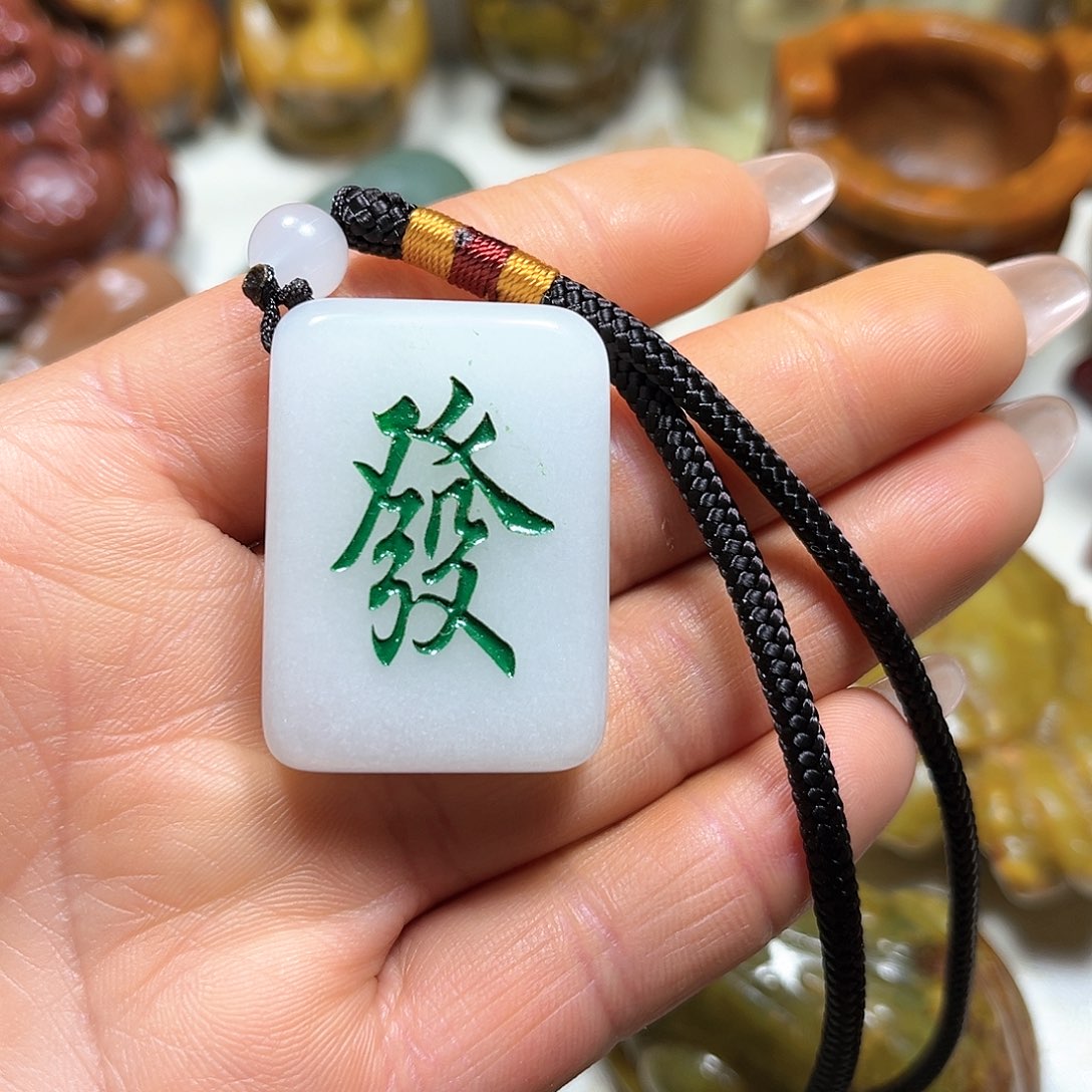 白玉菩提吊坠白玉菩提吊坠