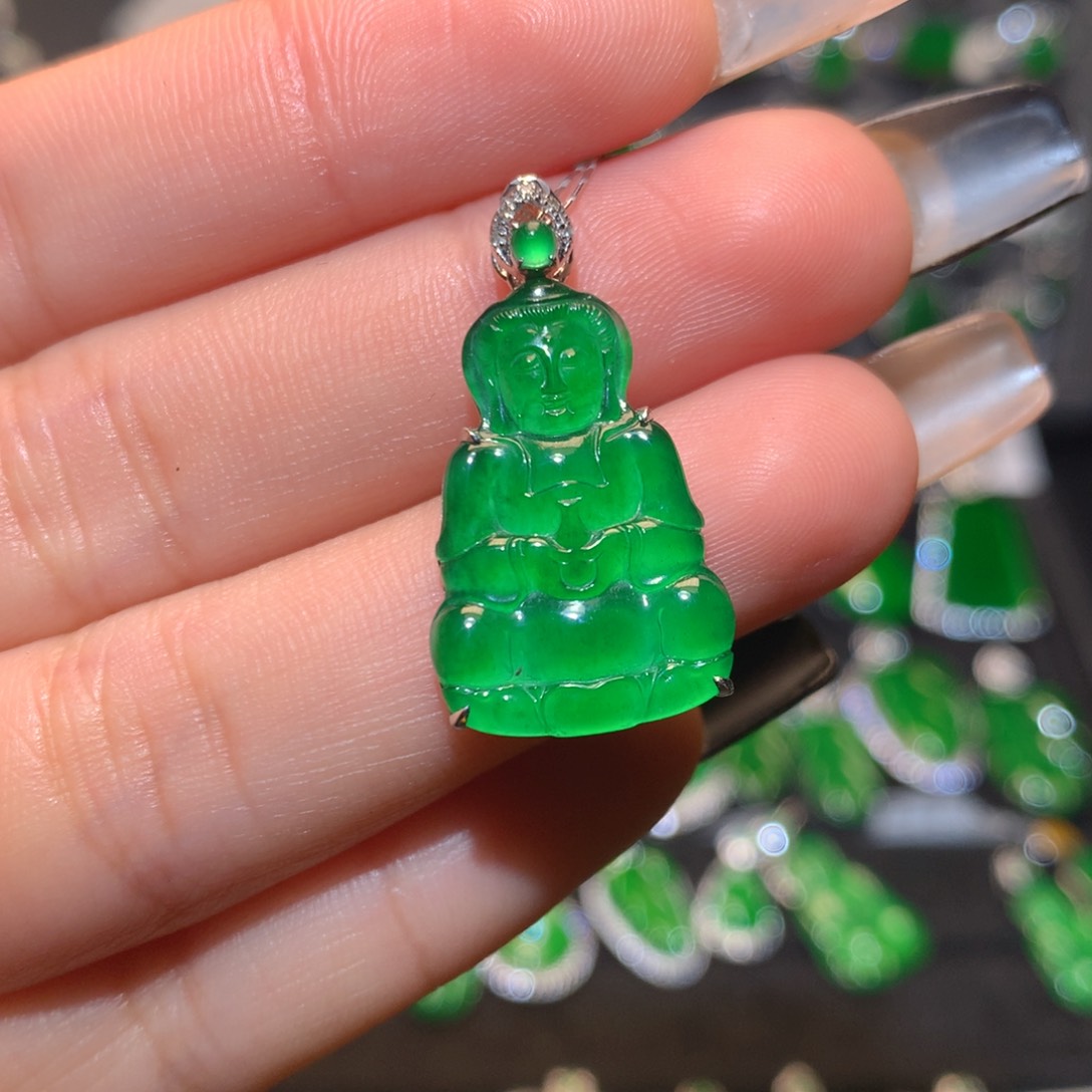 翡翠颈饰18K金镶嵌观音