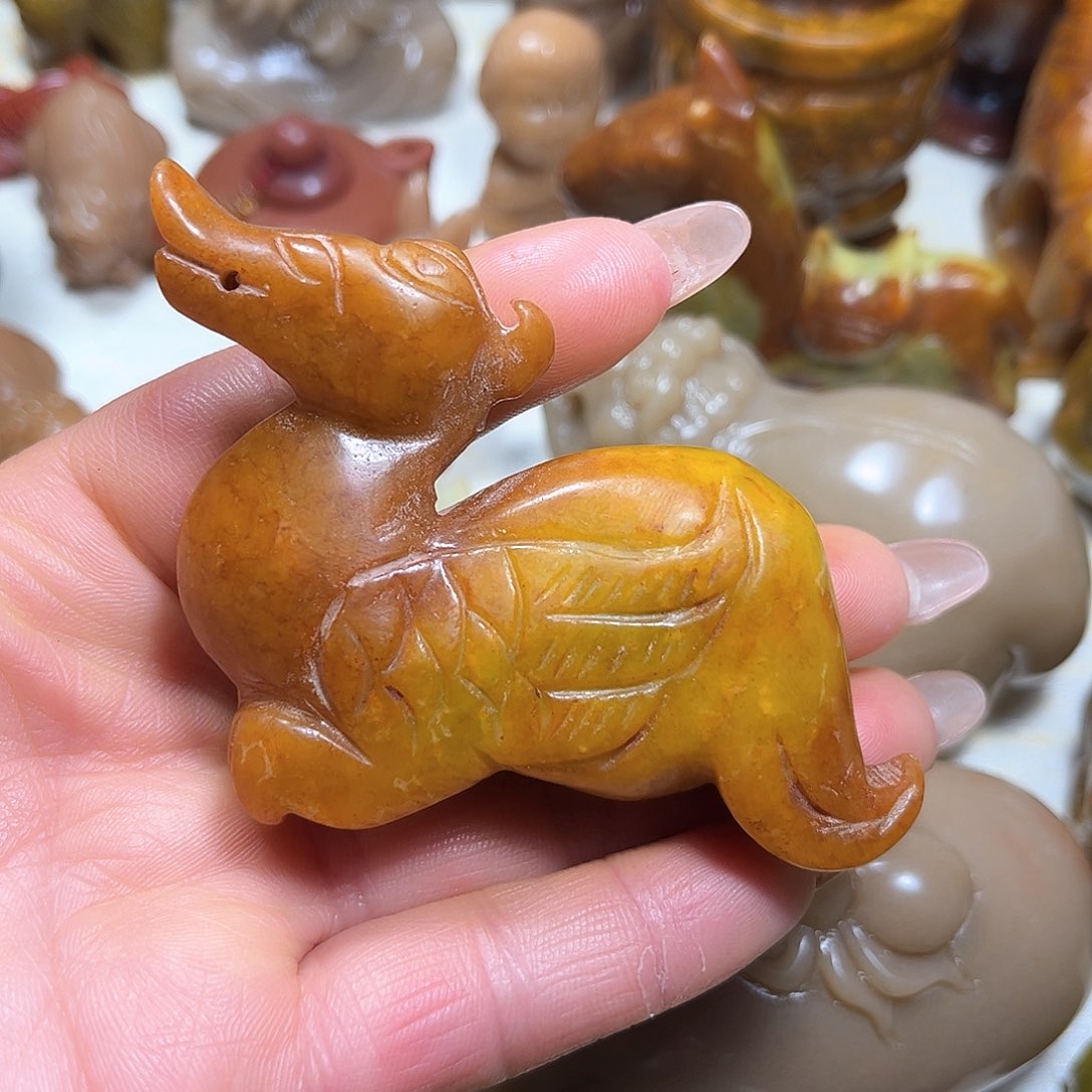 白玉菩提吊坠白玉菩提吊坠