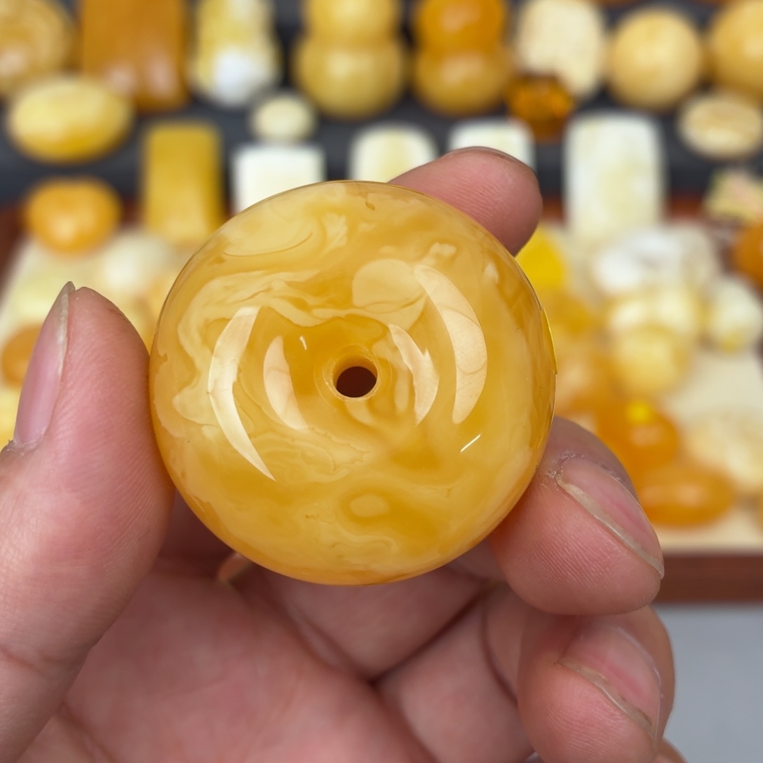 蜜蜡未镶嵌吊坠(不含链)